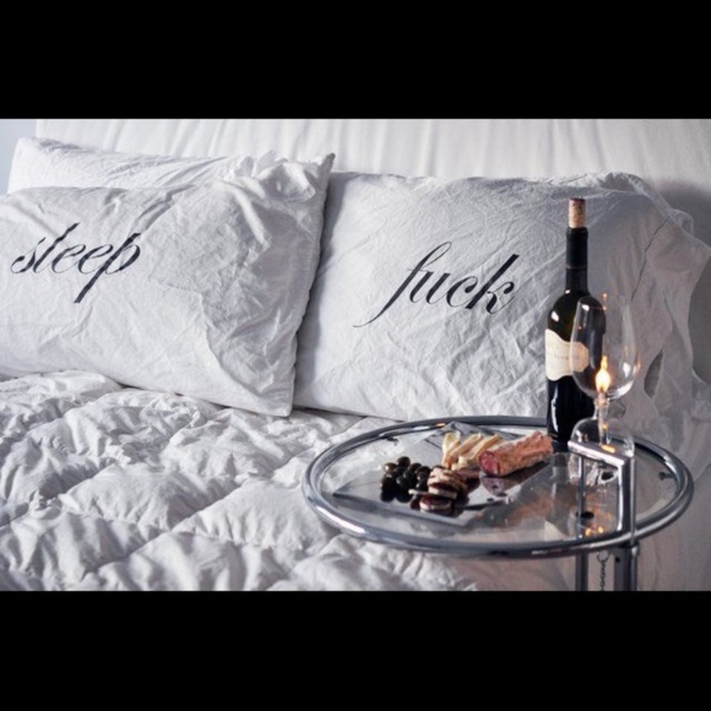 Kiki de Montparnasse Fuck / Sleep Pillow Case